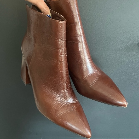 Vince Camuto whiskey colored leather booties - Picture 2 of 5